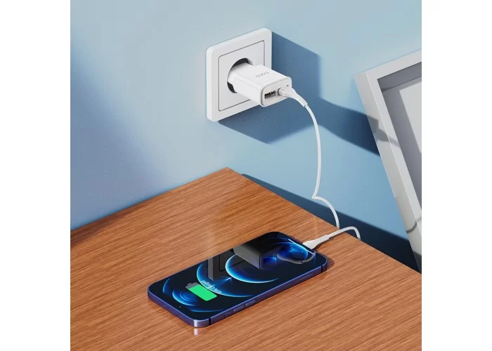 Сетевое зарядное устройство Hoco C88A Dual USB-A 2.4A, белый цвет