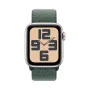 Apple Watch SE (2024), 40 мм, корпус из алюминия цвета «сияющая звезда», спортивный браслет зелёного цвета